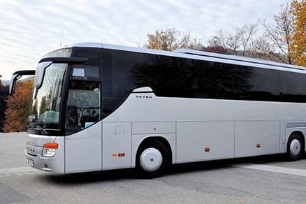 Busvermietung Davos – Reisebus für Gruppenreisen von Zürich nach Davos, Schweiz.