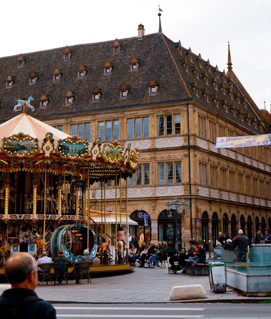 Itinerario del Mercado de Navidad de Estrasburgo con puestos festivos en el centro histórico